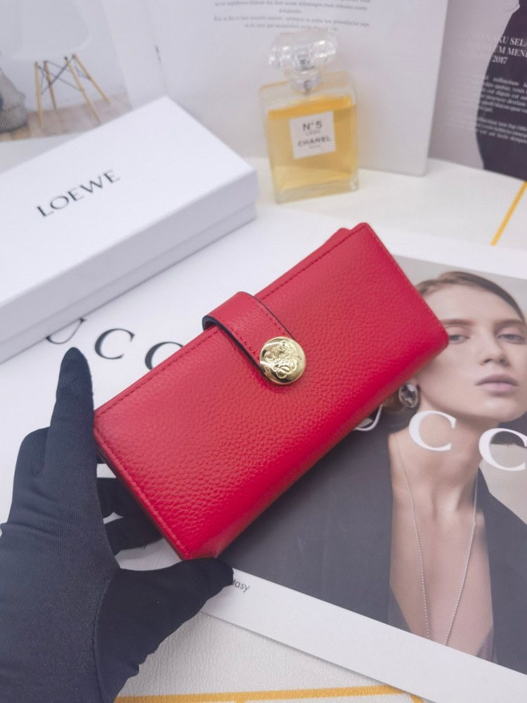【AT10144】LOEWE（ロエベ）赤色レザー財布 - 高級感と活力を表現するファッションアイテム | Loewe