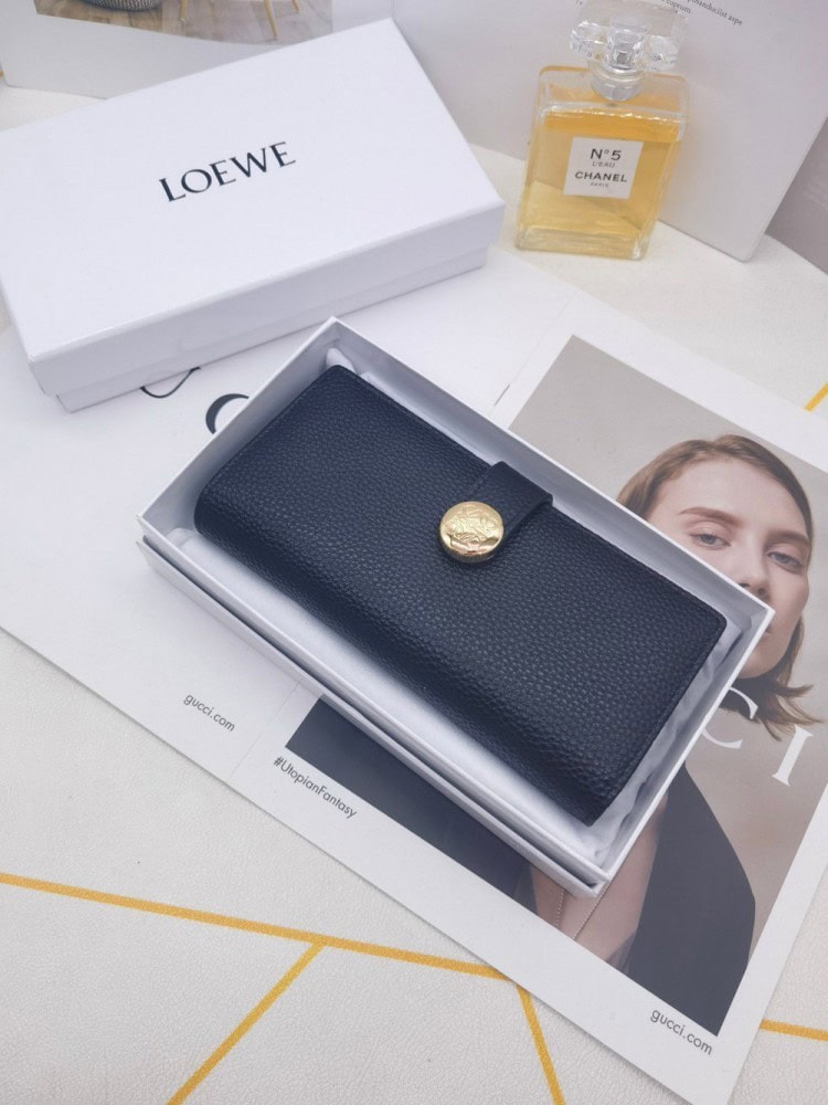 【AT10145】LOEWE レザーウォレット - 高級な牛革、シルクのような触り心地、エレガントなデザインと豪華な機能 | Loewe Madrid