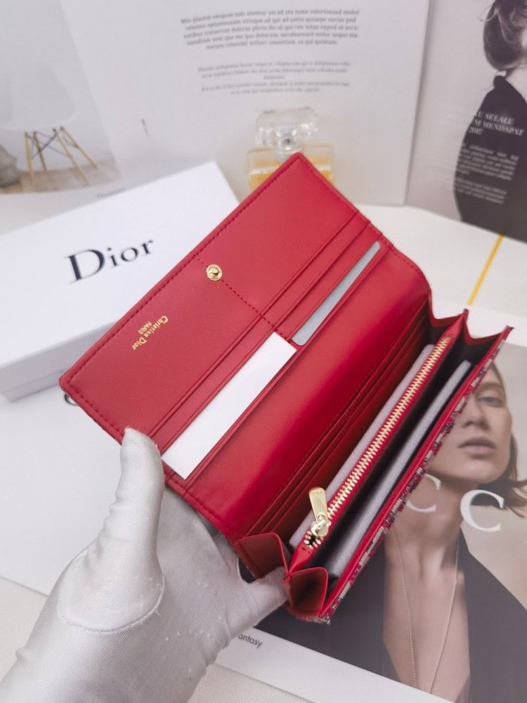 【AT10147】ディオールのクラシックなモノグラム財布：豪華な輸入牛革と金属ディテールで優雅さを象徴！ | Dior