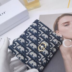 【AT10149】ディオールのクラシックなエンボス加工輸入牛革財布 | 豪華なデザインと高級感 | Gucci