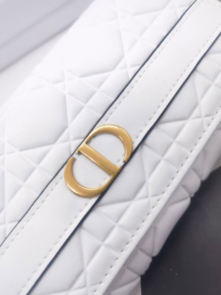 【AT10152】ディオール Dior ロングウォレット - クラシックな菱形柄と贅沢な質感 | Gucci Firenze