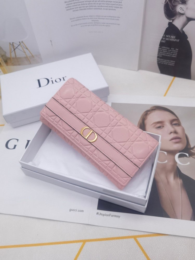 【AT10153】プラダ（Prada）のピンク色のクラシックシリーズ長財布：日常必需品をエレガントに収納 | Dior Paris