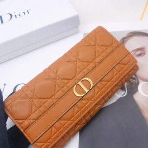 【AT10154】フランスエレガンスを演出する 高級牛革財布【ブランド名:CD】 | Christian Dior