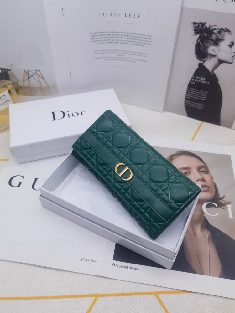 【AT10156】ディオール レディ・ディオールシリーズ ダイヤ型型押し加工 輸入牛革 財布 | Gucci Firenze