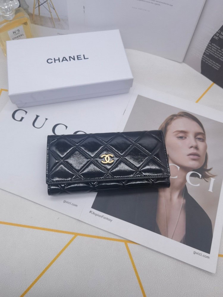 【AT10157】シャネルのクラシックなダイヤ柄牛革財布 | Chanel
