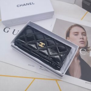 【AT10157】シャネルのクラシックなダイヤ柄牛革財布 | Chanel