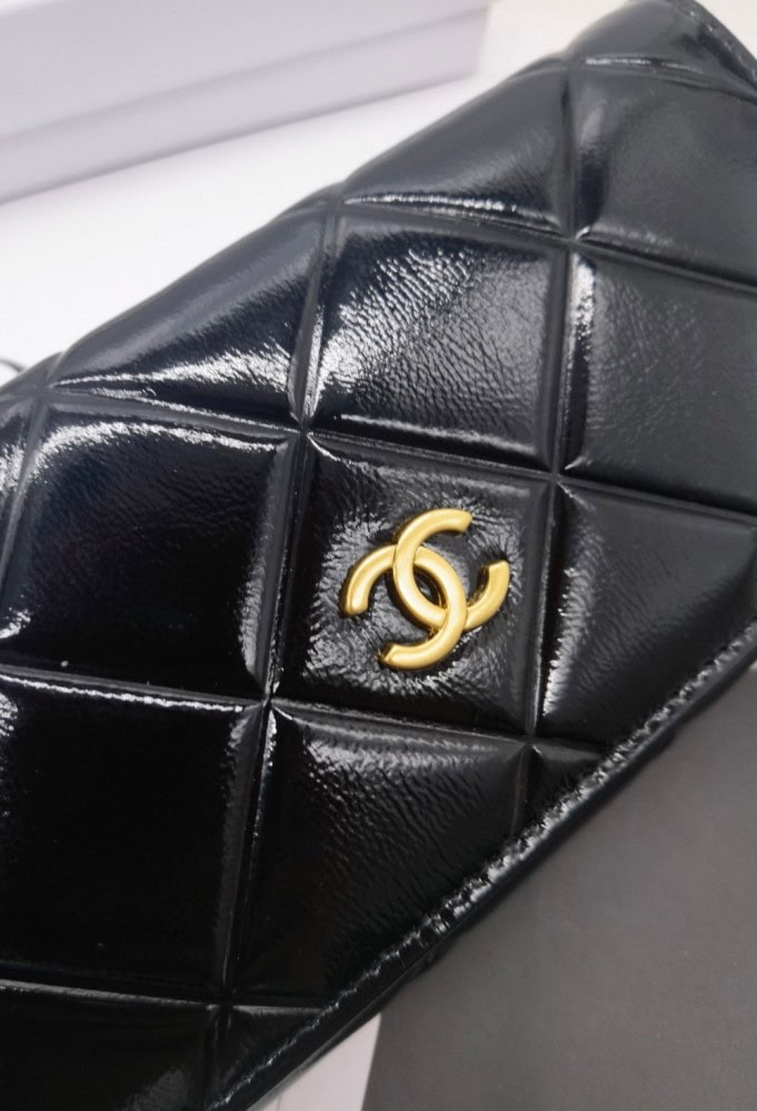 【AT10157】シャネルのクラシックなダイヤ柄牛革財布 | Chanel