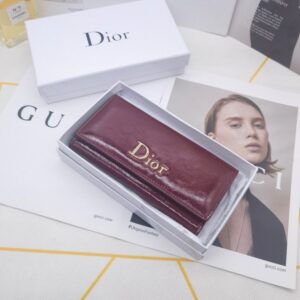 【AT10160】ディオールDIOR ワインレッドの高級牛革財布 クラシックなデザインと高級感、多機能カード収納 | Dior