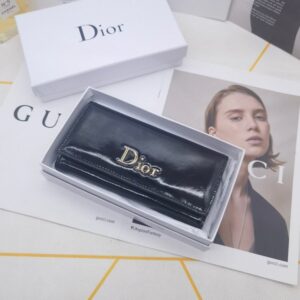 【AT10161】ディオール高級な財布 - 都会のスタイルと品質を演出するエレガントなアイテム | Dior Paris
