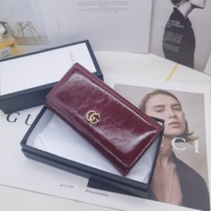 【AT10163】グッチ(Gucci) ワインレッドの牛革財布 クラシックな贅沢スタイル | Gucci Firenze