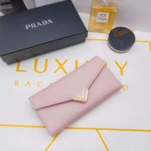 【AT10167】プラダ ピンク色牛革フラップ型高級財布 | Prada