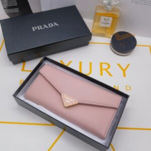 【AT10167】プラダ ピンク色牛革フラップ型高級財布 | Prada