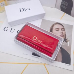 【AT10170】ディオールの赤い牛革財布 - 高級エレガンスで品位向上！ | Christian Dior