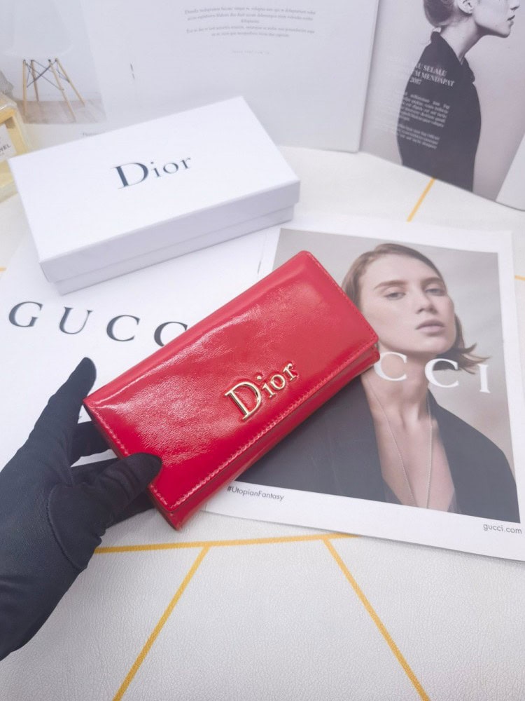 【AT10170】ディオールの赤い牛革財布 - 高級エレガンスで品位向上！ | Christian Dior