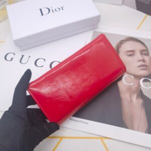 【AT10170】ディオールの赤い牛革財布 - 高級エレガンスで品位向上！ | Christian Dior