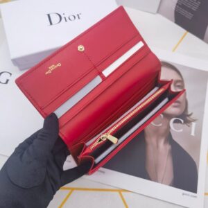 【AT10170】ディオールの赤い牛革財布 - 高級エレガンスで品位向上！ | Christian Dior