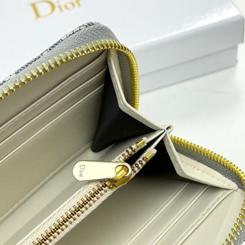 【AT10173】ディオールクラシックOblique刺繍ウォレット - フレンチエレガンスと都市の雰囲気 | Dior