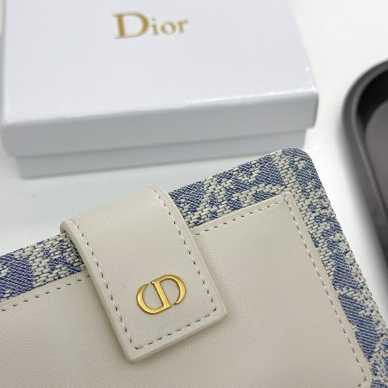 【AT10174】ディオールのクラシックなフラワープリント 財布 - ラグジュアリーなエレガントさを演出 | Dior Paris