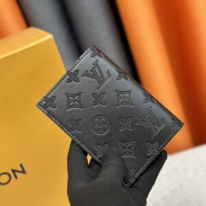 【AT10176】ルイ・ヴィトン パスポートケース｜モノグラム柄カーフスキン｜国際ビジネス＆社交イベント必需品 | LV