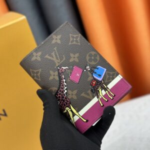 【AT10178】ルイ・ヴィトン ロマンチックな長い首のパスポートケース | LV