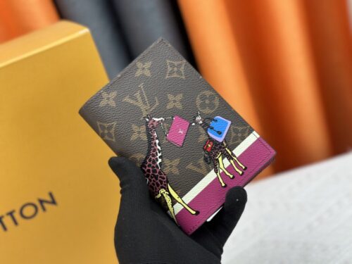 【AT10178】ルイ・ヴィトン ロマンチックな長い首のパスポートケース | LV