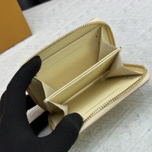 【AT10183】ルイ・ヴィトン(Louis Vuitton) モノグラム・アンプラントレ・小銭入れ: 高級型押しレザー 落ち着いた贅沢さと洗練さを演出 | Louis Vuitton Malletier
