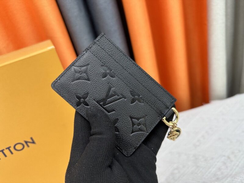 【AT10186】ルイ・ヴィトン モノグラム柄名刺入れ 仕事用カードケース 高級牛革素材 | Louis Vuitton Paris
