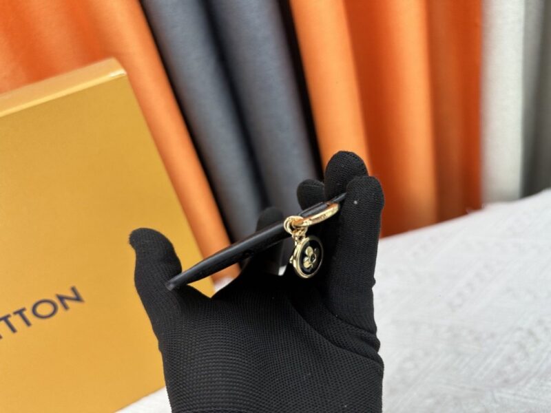 【AT10186】ルイ・ヴィトン モノグラム柄名刺入れ 仕事用カードケース 高級牛革素材 | Louis Vuitton Paris