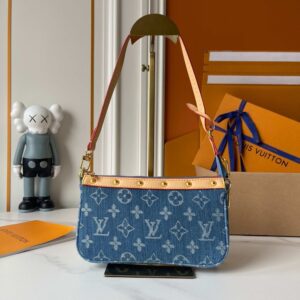 【AT10189】ルイ・ヴィトンのデニムブルーPochette Accessoires - スタイリッシュなデザインと機能性を兼ね備えた都会的なアクセサリー | Louis Vuitton