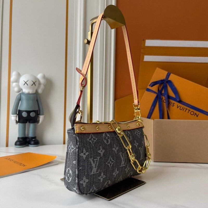 【AT10191】ルイ・ヴィトン Pochette Accessoires：芸術と贅沢が融合した小さなハンドバッグ | Louis Vuitton Paris