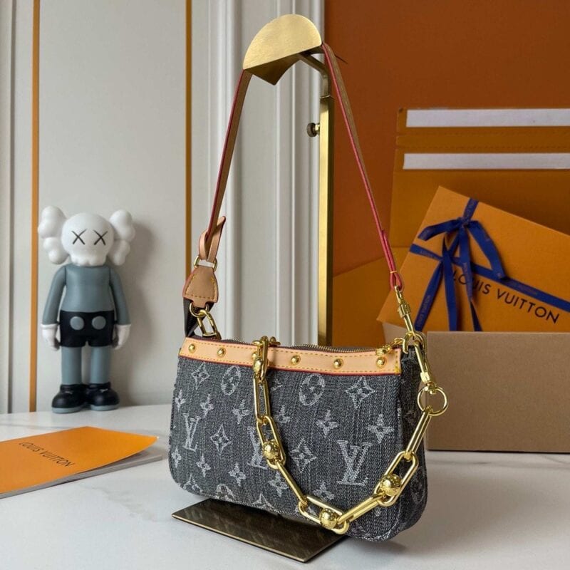 【AT10191】ルイ・ヴィトン Pochette Accessoires：芸術と贅沢が融合した小さなハンドバッグ | Louis Vuitton Paris