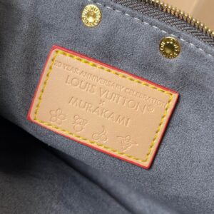 【AT10191】ルイ・ヴィトン Pochette Accessoires：芸術と贅沢が融合した小さなハンドバッグ | Louis Vuitton Paris