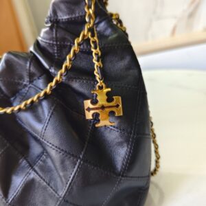 【AT10194】トリーバーチ：クラシックなダイヤ柄チェーンバッグ、都会の女性におすすめ | Tory Burch
