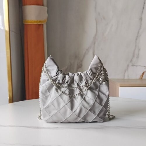 【AT10196】ダイヤパターン柔らかなヤギ革チェーンバッグ - Luxury Chic Bags | Chanel