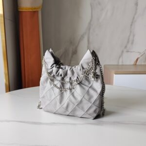 【AT10196】ダイヤパターン柔らかなヤギ革チェーンバッグ - Luxury Chic Bags | Chanel