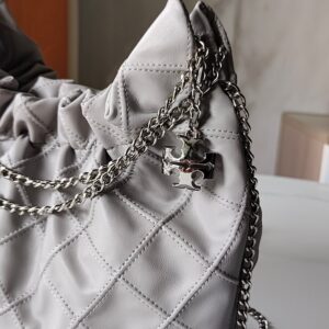 【AT10196】ダイヤパターン柔らかなヤギ革チェーンバッグ - Luxury Chic Bags | Chanel