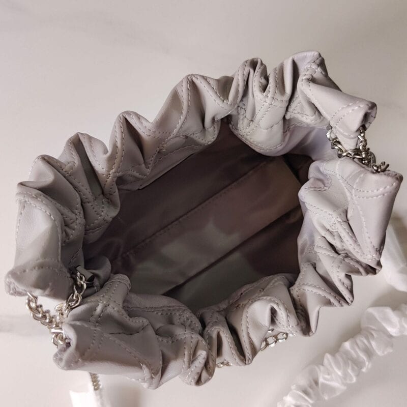 【AT10196】ダイヤパターン柔らかなヤギ革チェーンバッグ - Luxury Chic Bags | Chanel