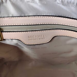 【AT10201】Michael Kors（マイケル・コース）ピンク＆ホワイトシェルバッグ、都会の女性のおしゃれなスタイルを演出！ | MK