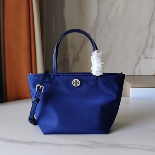 【AT10208】トリーバーチのクラシックナイロントートバッグ - 都会の女性が必須アイテム | Tory Burch