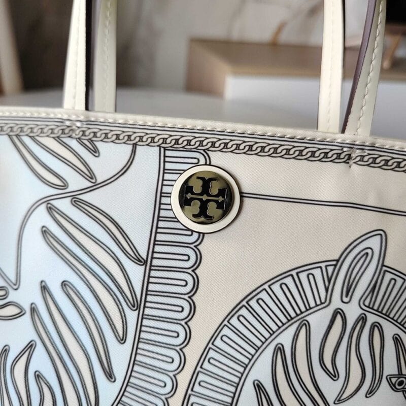 【AT10209】アニマルシリーズ ハンドバッグ - 軽奢デザイン、シマウマ柄、キャンバス素材 | Loewe