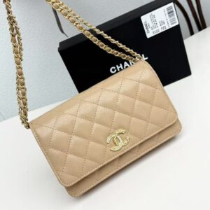 【AT10220】ChanelのクラシックなWOCシリーズショルダーバッグ - 豪華なアプリコットカラーの羊革 - 女性のユニークな気質を演出する | Chanel
