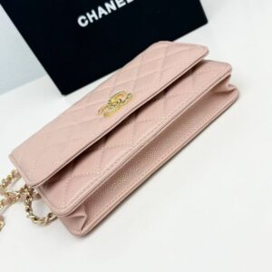 【AT10221】Chanel CFシリーズ 羊革チェーンバッグ - 優しいピンク色 エレガントな19cmサイズ | Chanel