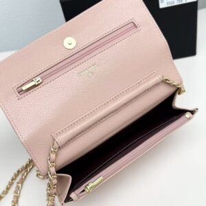 【AT10221】Chanel CFシリーズ 羊革チェーンバッグ - 優しいピンク色 エレガントな19cmサイズ | Chanel