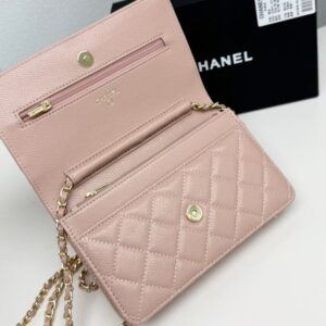 【AT10221】Chanel CFシリーズ 羊革チェーンバッグ - 優しいピンク色 エレガントな19cmサイズ | Chanel