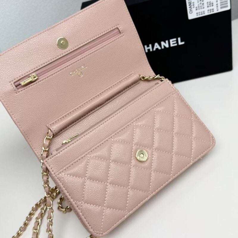 【AT10221】Chanel CFシリーズ 羊革チェーンバッグ - 優しいピンク色 エレガントな19cmサイズ | Chanel