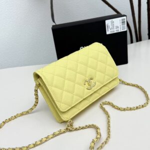 【AT10225】シャネルのクラシックWOCチェーンバッグ、レモンイエローが夏のファッションを彩る | Chanel Paris