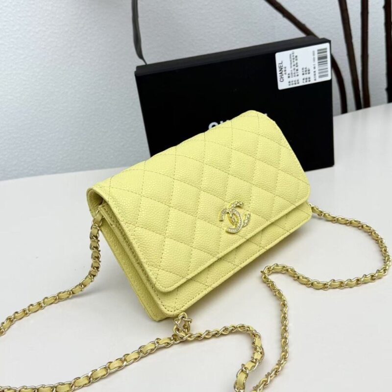 【AT10225】シャネルのクラシックWOCチェーンバッグ、レモンイエローが夏のファッションを彩る | Chanel Paris