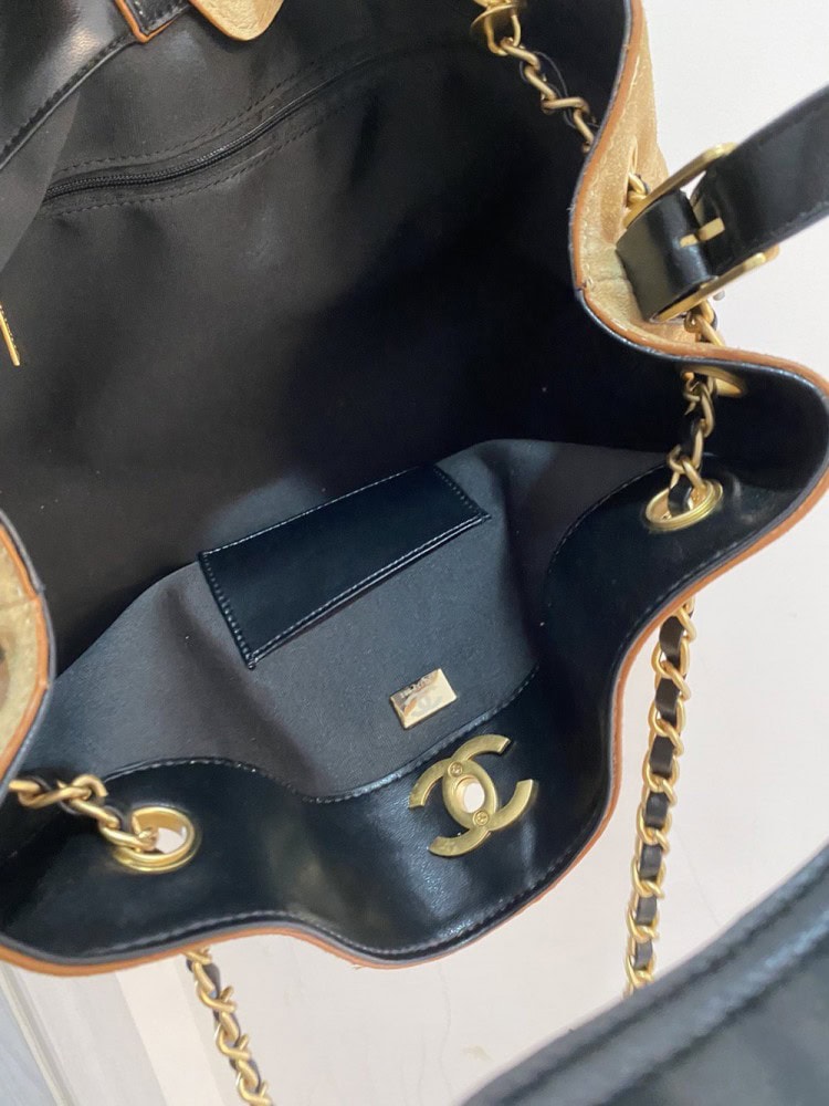 【AT10226】シャネルのダイヤモンド柄スエードハンドバッグ - エレガントな都会の日常アクセサリー | Chanel