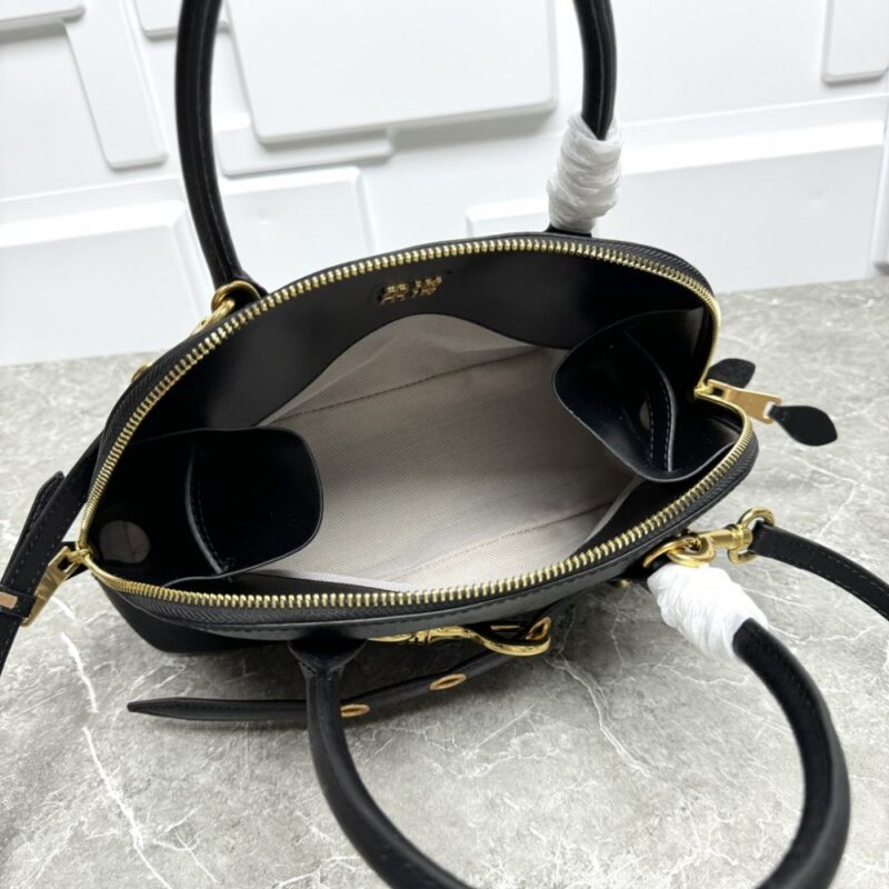 【AT10229】Miu Miu ミュウミュウ アヴァンチュールシリーズ 貝殻バッグ レトロデザイン 高級 3WAYバッグ | Miu Miu