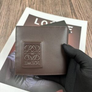 【AT10527】LOEWE（ローエヴェ）カーフ革多機能折りたたみ財布｜ビジネス＆旅行に最適 | Loewe Madrid